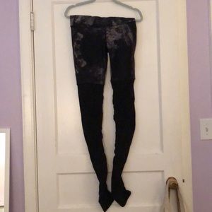 two tone alo yoga leggings